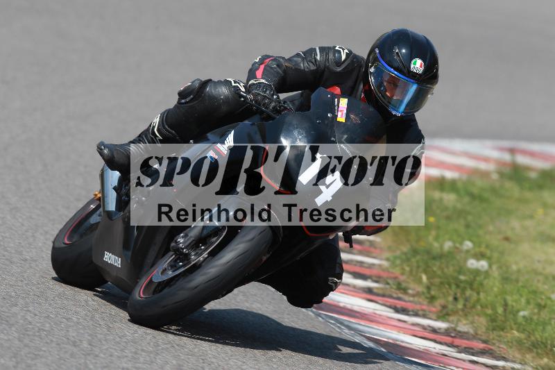 /Archiv-2022/12 22.04.2022 Discover the Bike ADR/Race 3/14